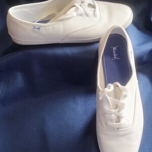 Keds White Leather Women's Size 10 Sneakers